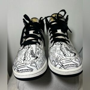 Nike air Jordan White and Black Doodle Graphic Sneakers size 6.5Y